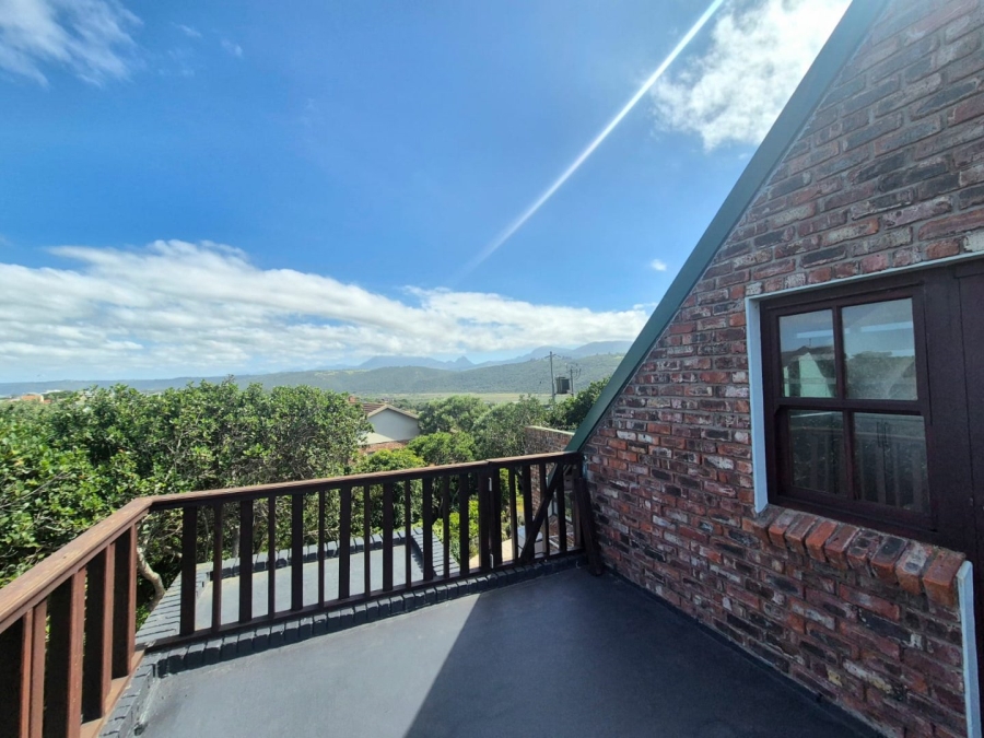 5 Bedroom Property for Sale in Wilderness Central Western Cape